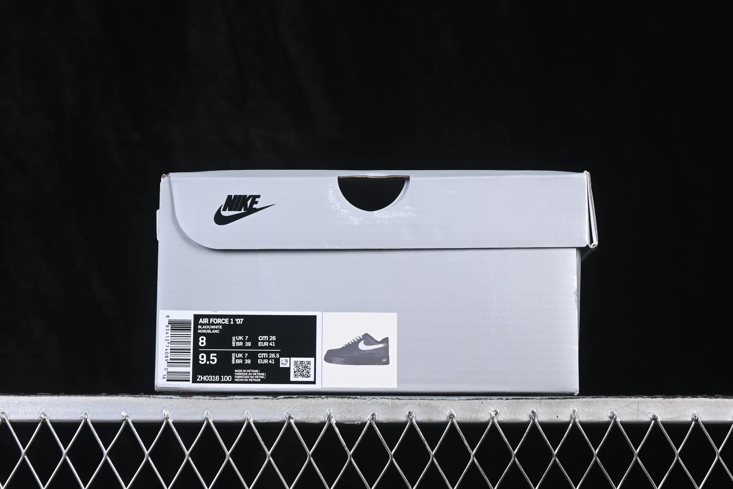 All categories Nk Air Force 1 Air Force series Nk Air Force 1 Low Air Force low-top Nike Air Force 1'07 Low Two-dimensional theme Black and white hook Air Force 1 low-top casual sneakers ZH0316-100
